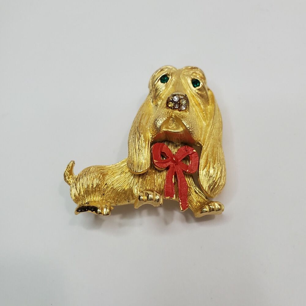 Vintage Capri Gold Tone & Rhinestone Basset Hound Dog Pin Brooch